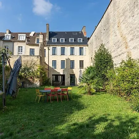 Maison Quartier Historique Avec Jardin Et Parking Prive Caen