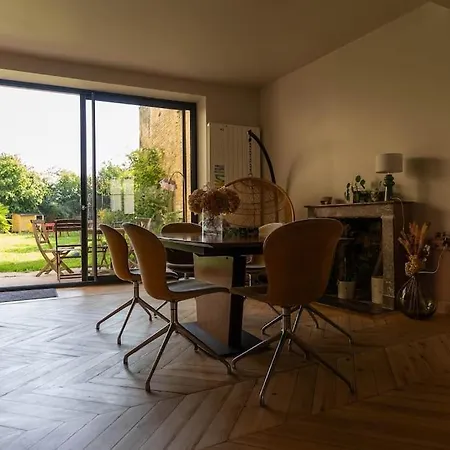 Maison Quartier Historique Avec Jardin Et Parking Prive