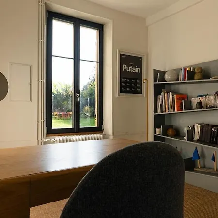 Maison Quartier Historique Avec Jardin Et Parking Prive