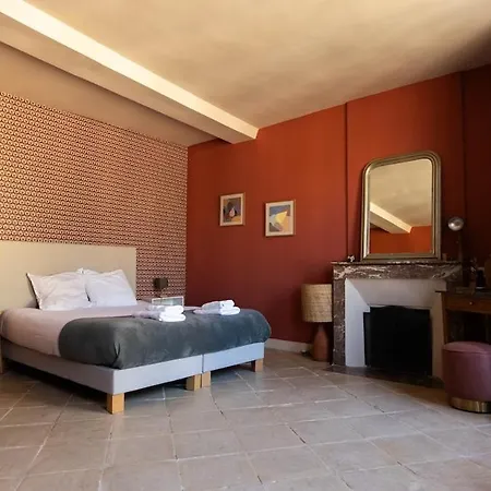 Villa Maison Quartier Historique Avec Jardin Et Parking Prive Caen