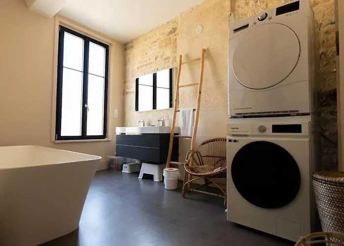 Maison Quartier Historique Avec Jardin Et Parking Prive * קאין