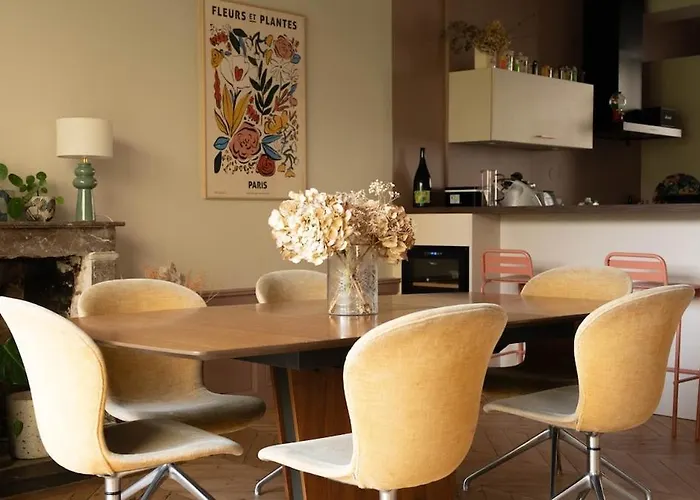 Maison Quartier Historique Avec Jardin Et Parking Privé * Caen